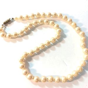 Vintage Faux Pearl Necklace